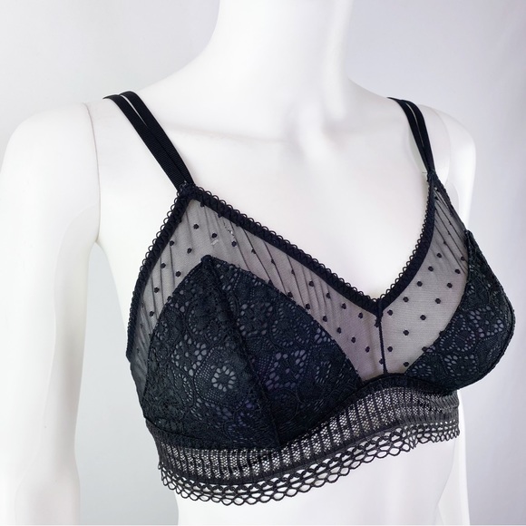 Victoria's Secret Black Lace Wireless Bra with Mesh Trim Size L Gothic Sexy - Picture 4 of 8